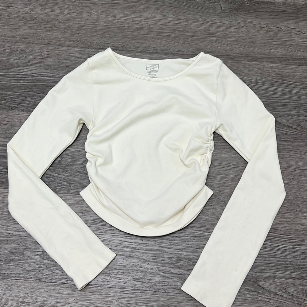 Malibu Sugar Girl LongSleeve Seamless Top w/ Side Ruching winter white one size